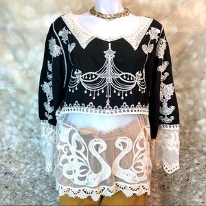 Women embroidered top, sz medium, by Funsport